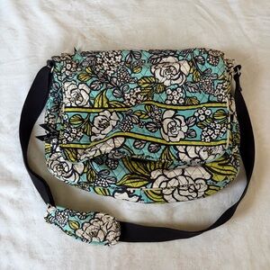 Vera Bradley Floral Messenger Bag Island Bloom RETIRED